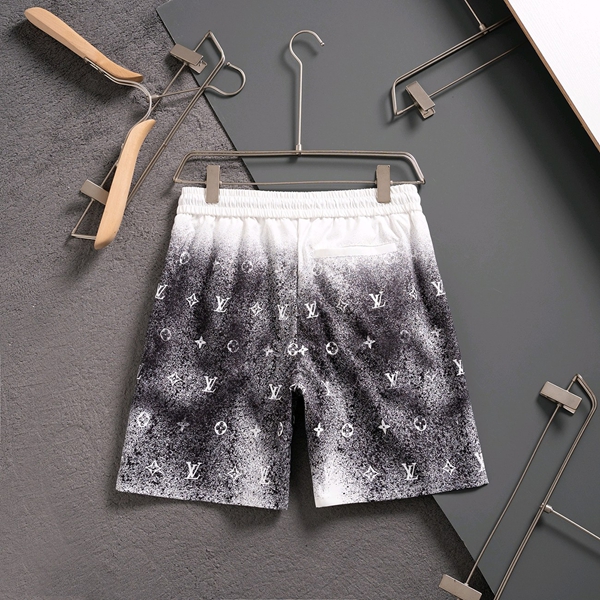 ブランドハーフパンツ背面デザイン